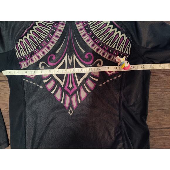 Athleta Cool-down Top Slimming Tribal Boho Pattern Long Sleeve Shirt Medium - Picture 7 of 12